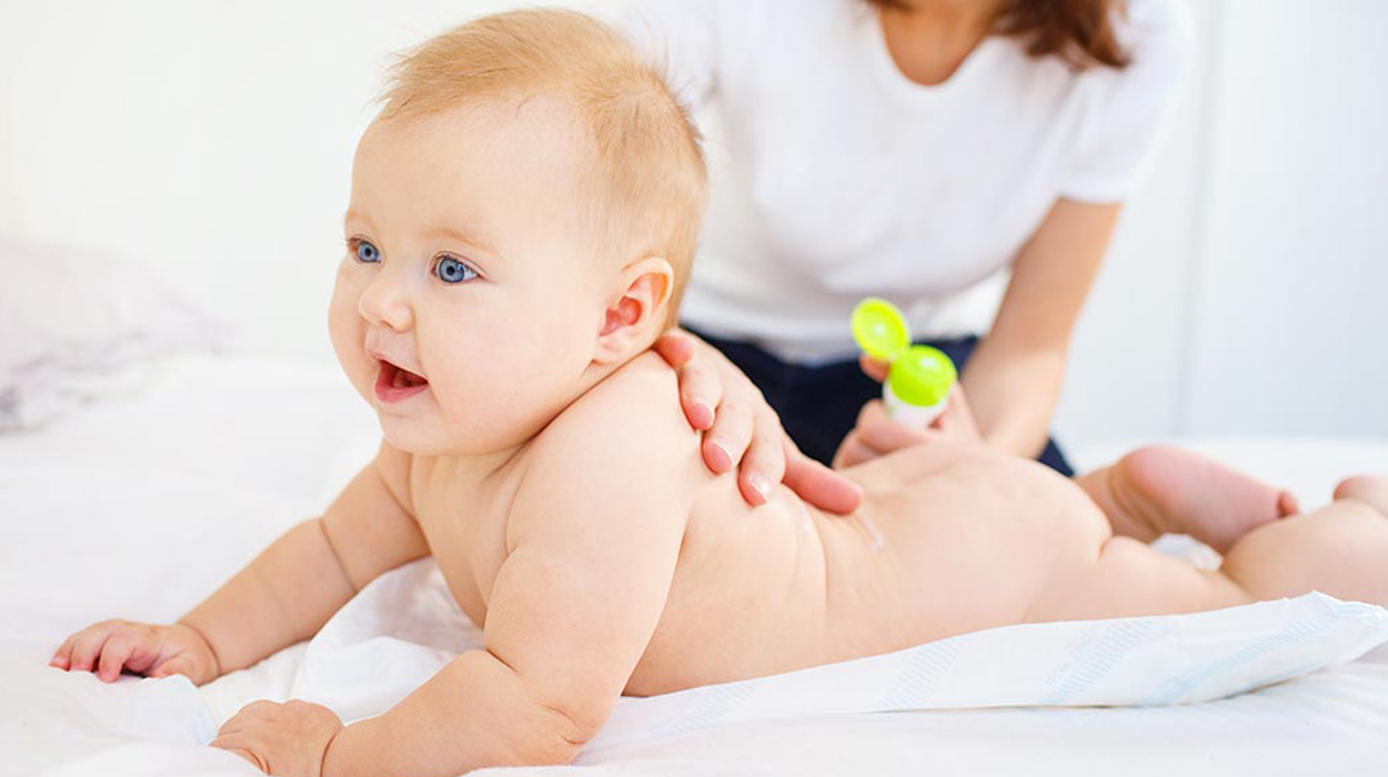 Bebeklerde Nemlendirici Krem ve Losyon Kullanımı